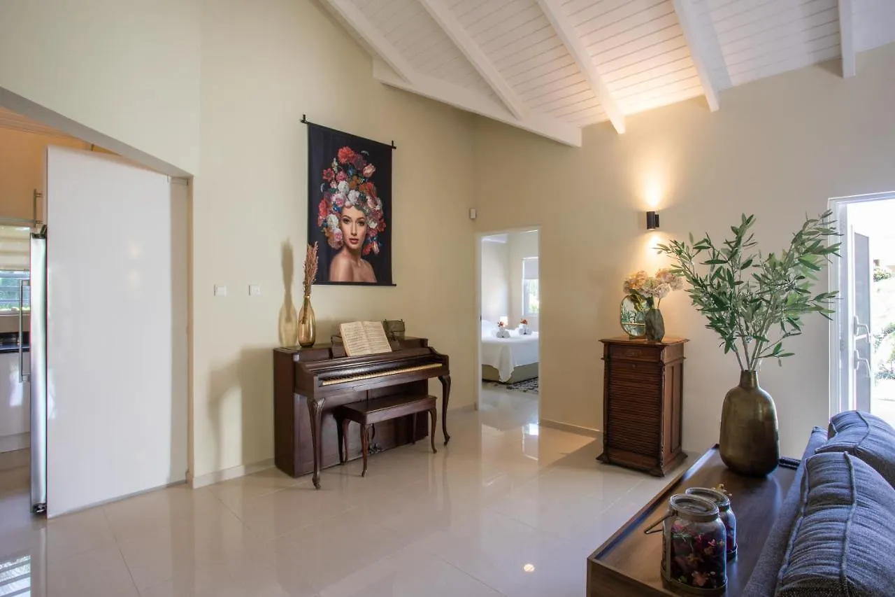 Attractive Villa In Resort Willemstad
