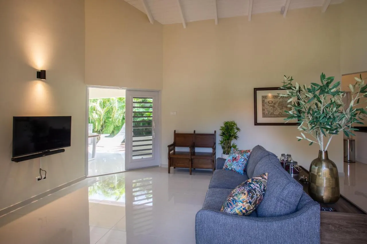 Attractive Villa In Resort Willemstad